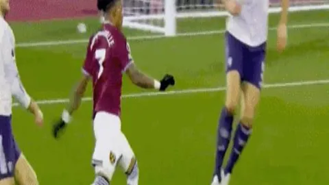 周定洋适合伊万菱形中场配置吗？